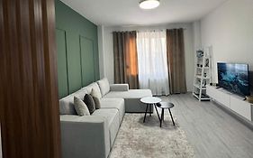 Enol Plazza Apartment