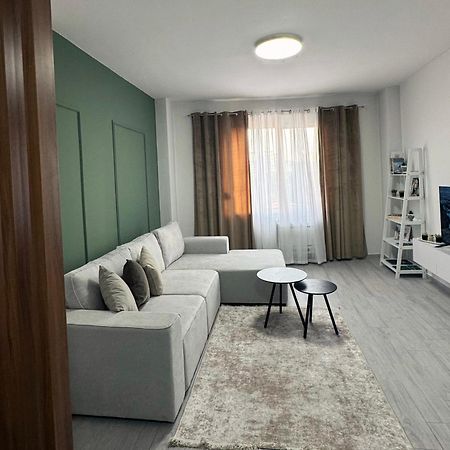 Enol Plazza Apartment Tirana Esterno foto