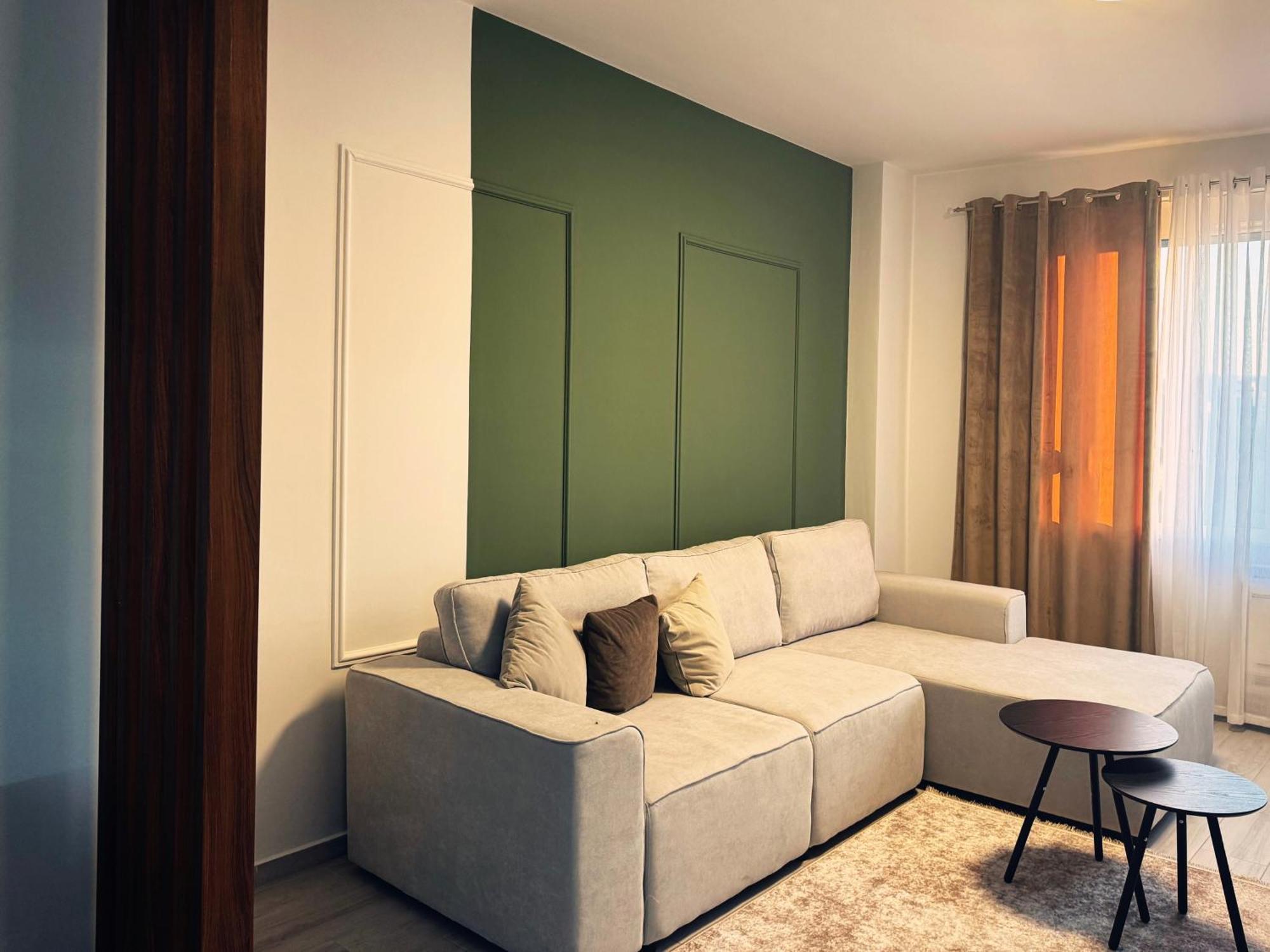 Enol Plazza Apartment Tirana Esterno foto